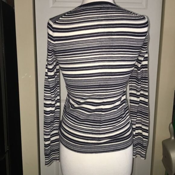 GAP Small Thin Navy Stripe Spring Sweater EUC - Picture 3 of 3